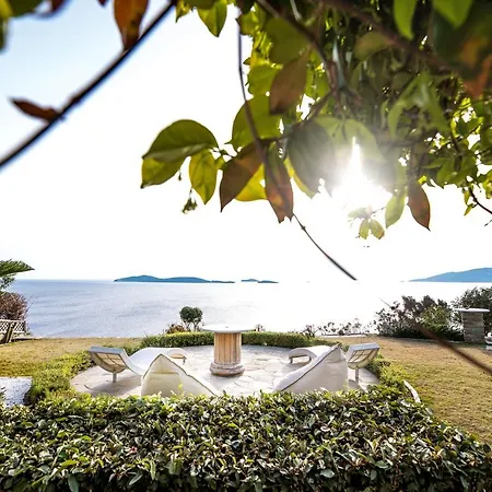 Ifigeneia Luxury Sea View וילה באטסי
