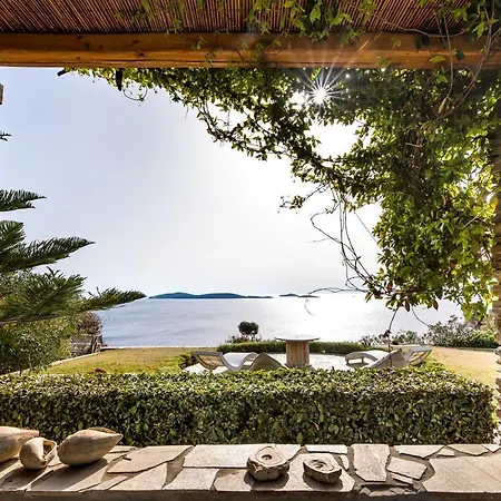 Ifigeneia Luxury Sea View *