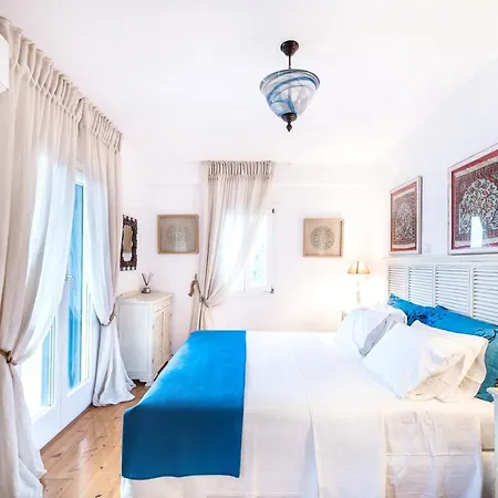 Ifigeneia Luxury Sea View *